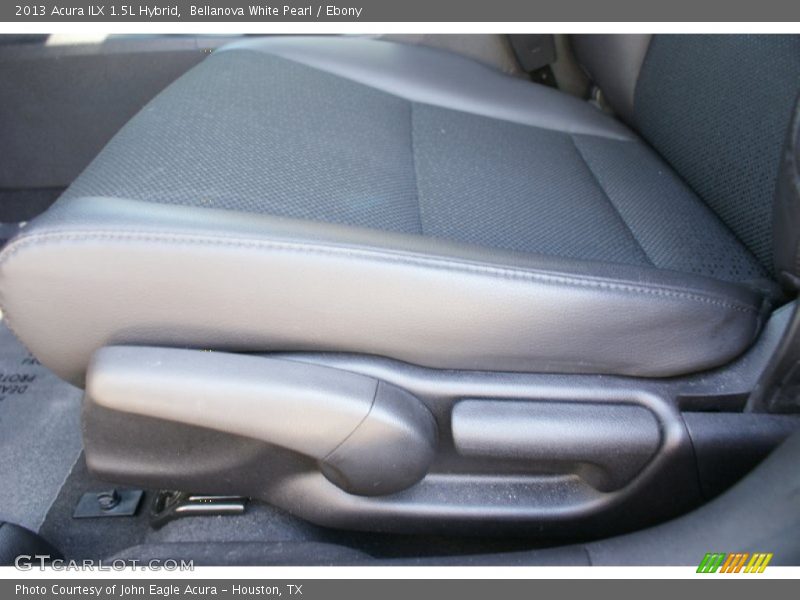 Bellanova White Pearl / Ebony 2013 Acura ILX 1.5L Hybrid