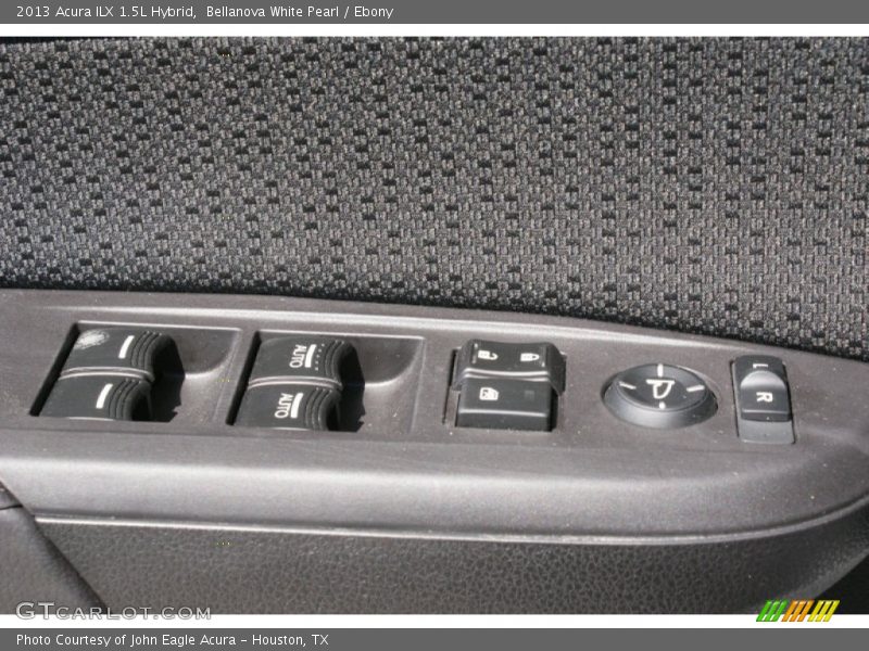 Bellanova White Pearl / Ebony 2013 Acura ILX 1.5L Hybrid