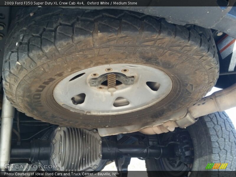 Oxford White / Medium Stone 2009 Ford F350 Super Duty XL Crew Cab 4x4
