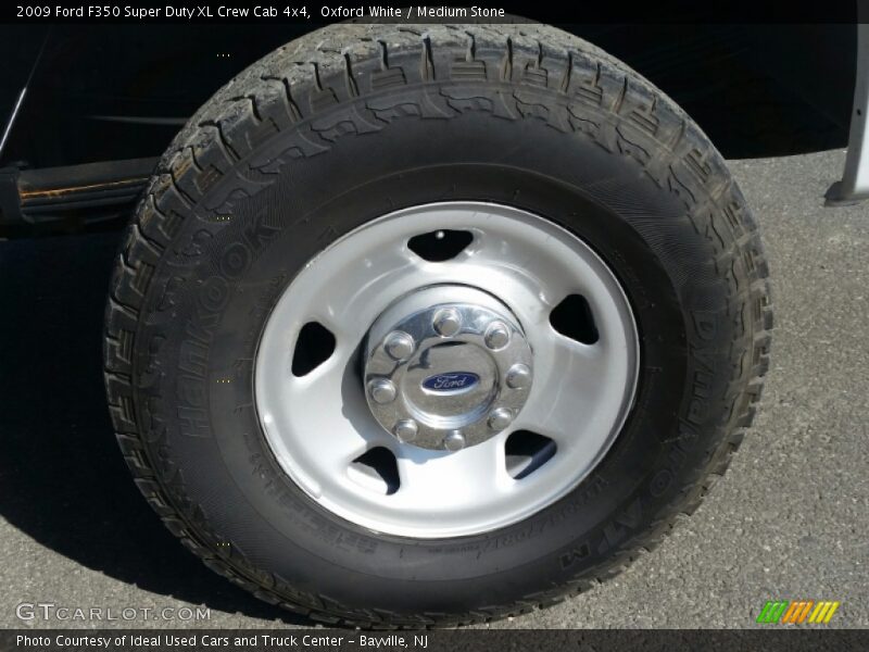 Oxford White / Medium Stone 2009 Ford F350 Super Duty XL Crew Cab 4x4