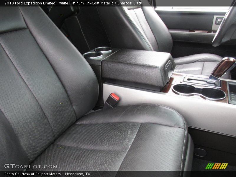 White Platinum Tri-Coat Metallic / Charcoal Black 2010 Ford Expedition Limited