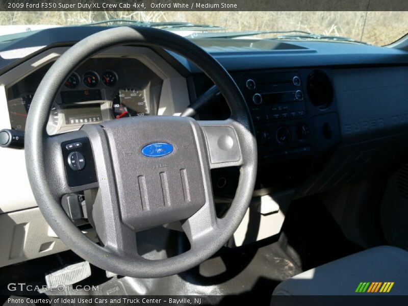 Oxford White / Medium Stone 2009 Ford F350 Super Duty XL Crew Cab 4x4