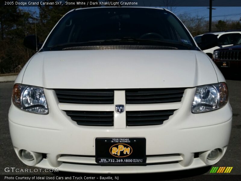 Stone White / Dark Khaki/Light Graystone 2005 Dodge Grand Caravan SXT