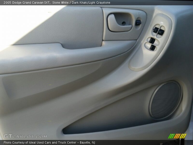 Stone White / Dark Khaki/Light Graystone 2005 Dodge Grand Caravan SXT