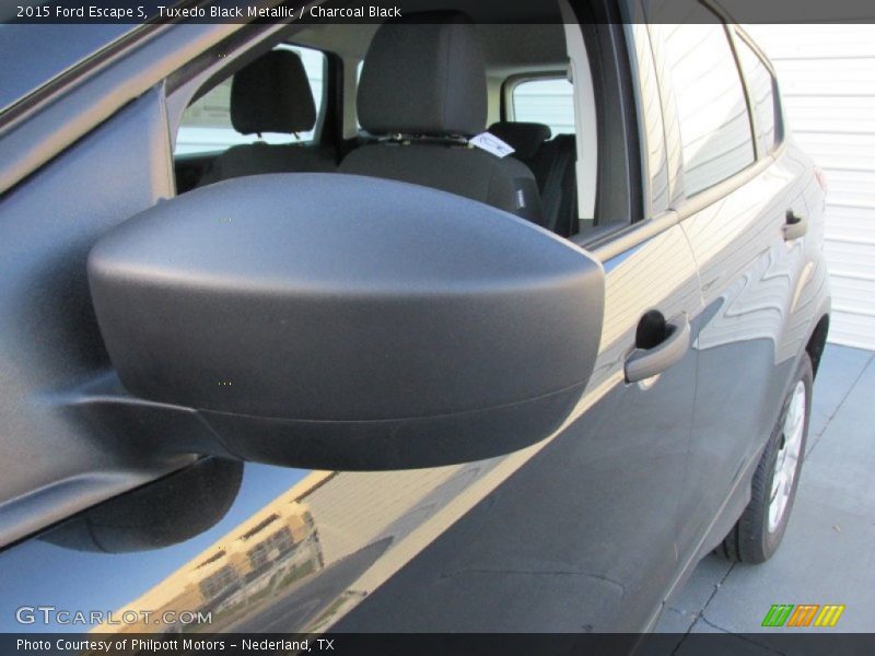 Tuxedo Black Metallic / Charcoal Black 2015 Ford Escape S