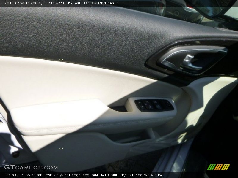 Lunar White Tri-Coat Pearl / Black/Linen 2015 Chrysler 200 C