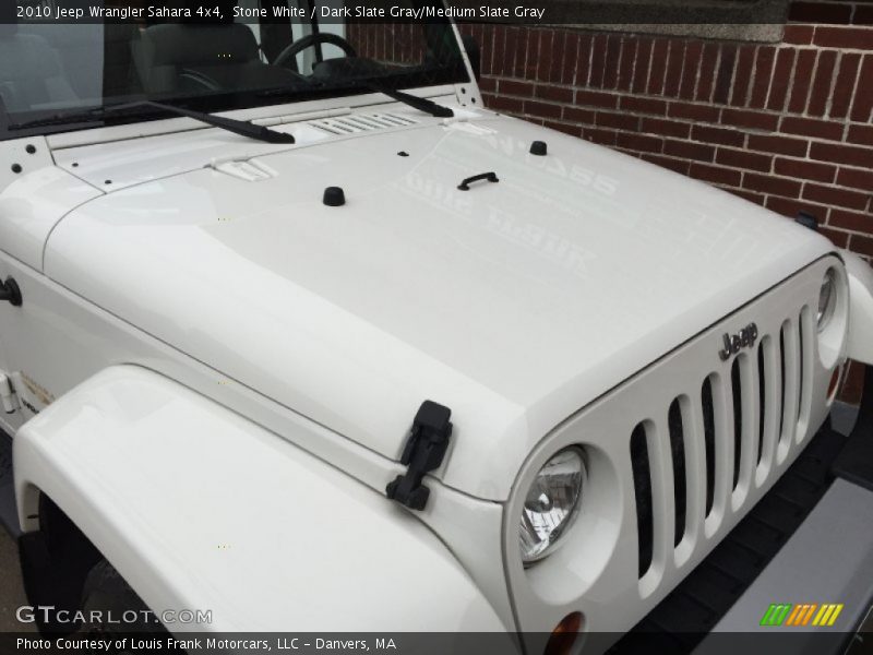 Stone White / Dark Slate Gray/Medium Slate Gray 2010 Jeep Wrangler Sahara 4x4