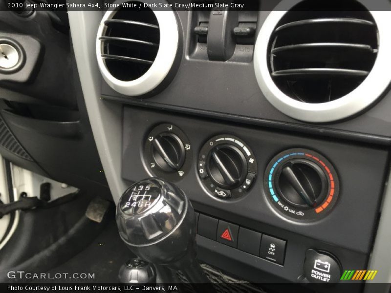 Stone White / Dark Slate Gray/Medium Slate Gray 2010 Jeep Wrangler Sahara 4x4