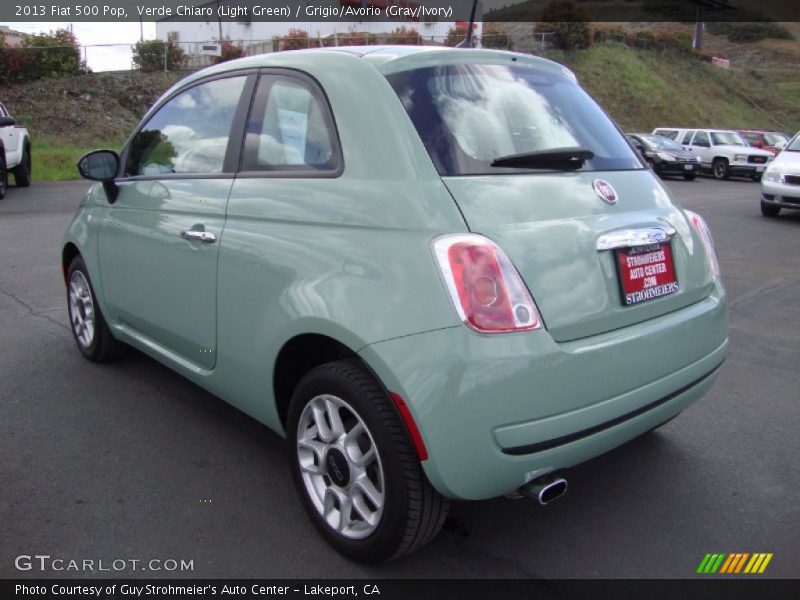 Verde Chiaro (Light Green) / Grigio/Avorio (Gray/Ivory) 2013 Fiat 500 Pop