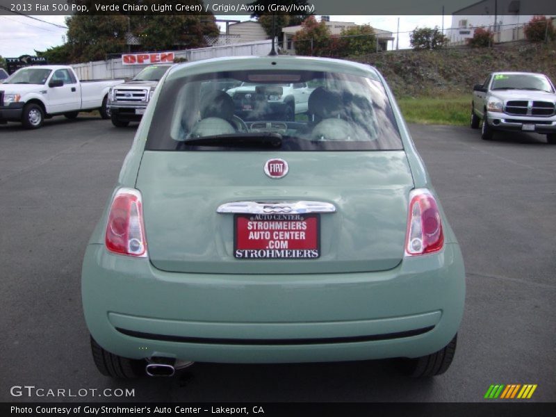 Verde Chiaro (Light Green) / Grigio/Avorio (Gray/Ivory) 2013 Fiat 500 Pop