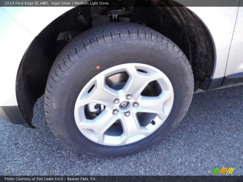 Ingot Silver / Medium Light Stone 2014 Ford Edge SE AWD