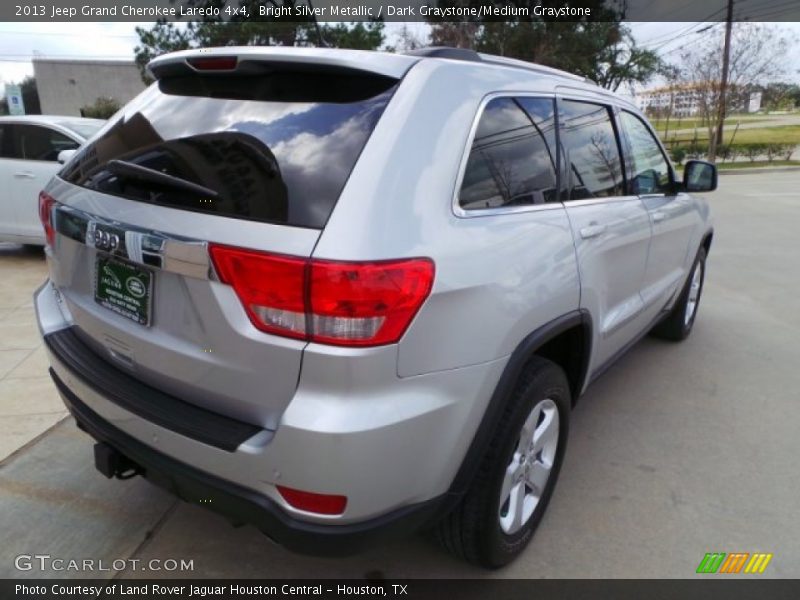 Bright Silver Metallic / Dark Graystone/Medium Graystone 2013 Jeep Grand Cherokee Laredo 4x4