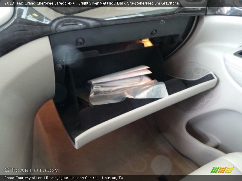 Bright Silver Metallic / Dark Graystone/Medium Graystone 2013 Jeep Grand Cherokee Laredo 4x4