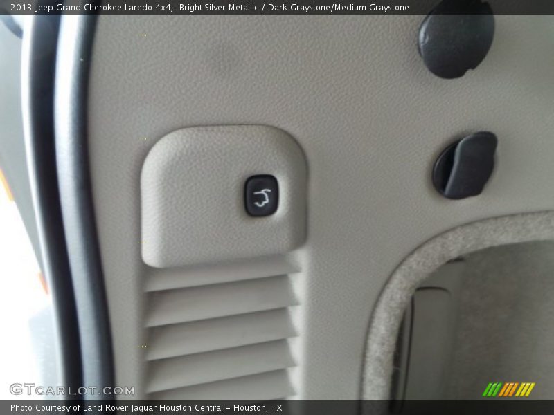 Bright Silver Metallic / Dark Graystone/Medium Graystone 2013 Jeep Grand Cherokee Laredo 4x4