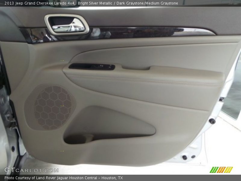 Bright Silver Metallic / Dark Graystone/Medium Graystone 2013 Jeep Grand Cherokee Laredo 4x4