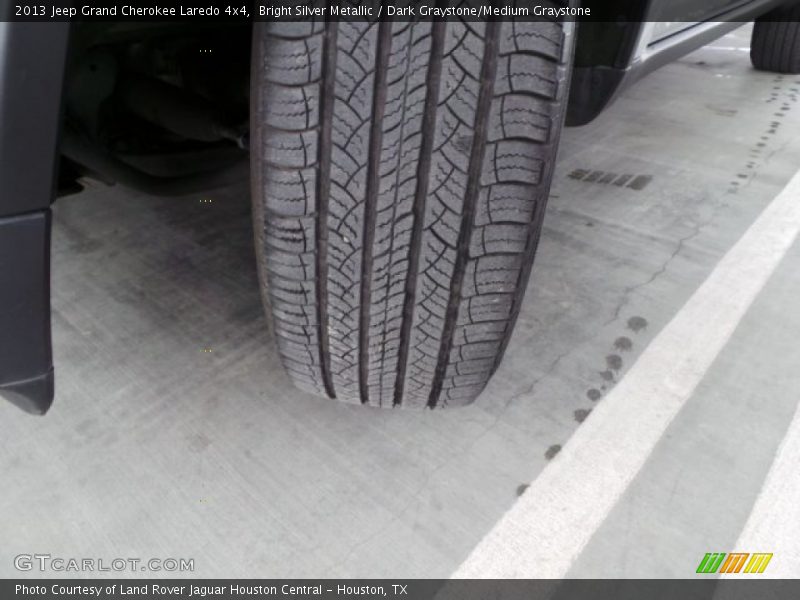 Bright Silver Metallic / Dark Graystone/Medium Graystone 2013 Jeep Grand Cherokee Laredo 4x4