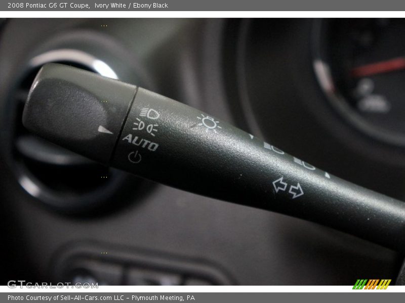 Ivory White / Ebony Black 2008 Pontiac G6 GT Coupe