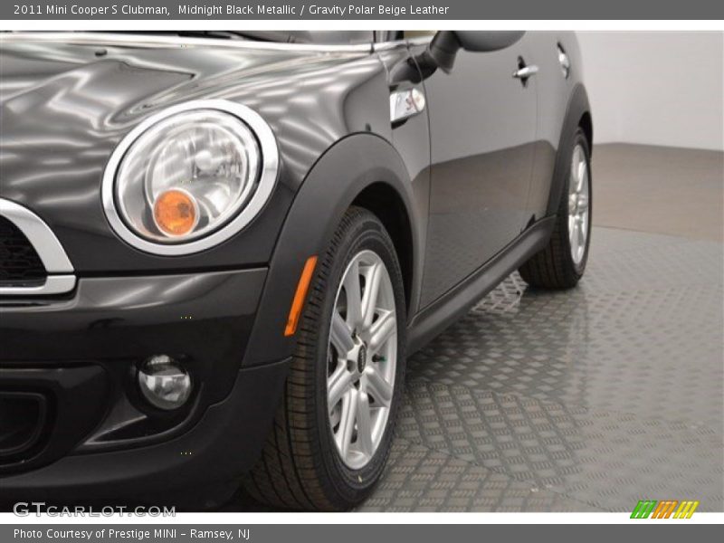 Midnight Black Metallic / Gravity Polar Beige Leather 2011 Mini Cooper S Clubman