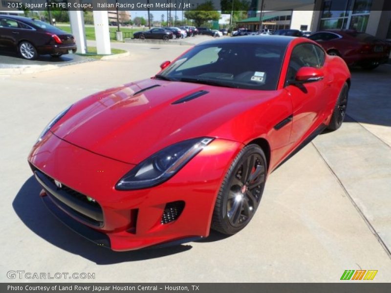 Front 3/4 View of 2015 F-TYPE R Coupe
