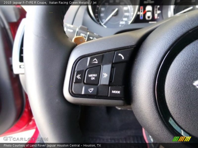 Controls of 2015 F-TYPE R Coupe