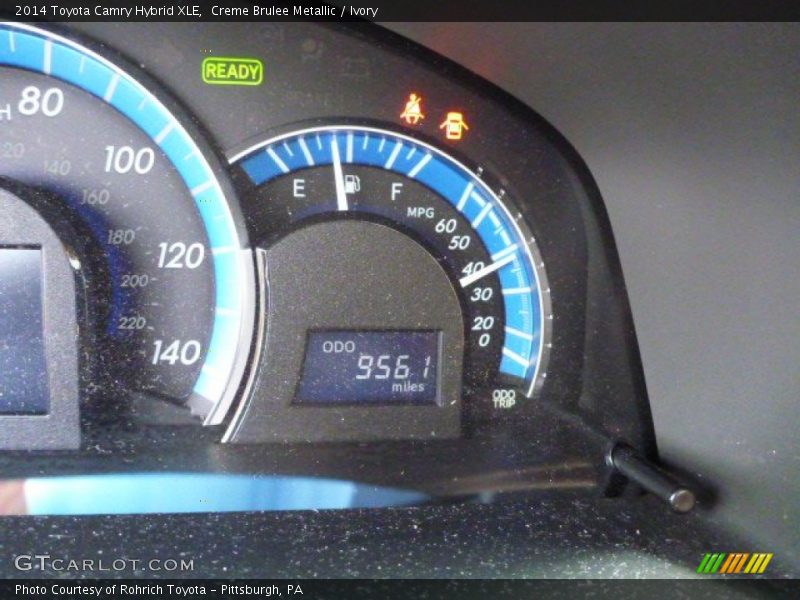 Creme Brulee Metallic / Ivory 2014 Toyota Camry Hybrid XLE