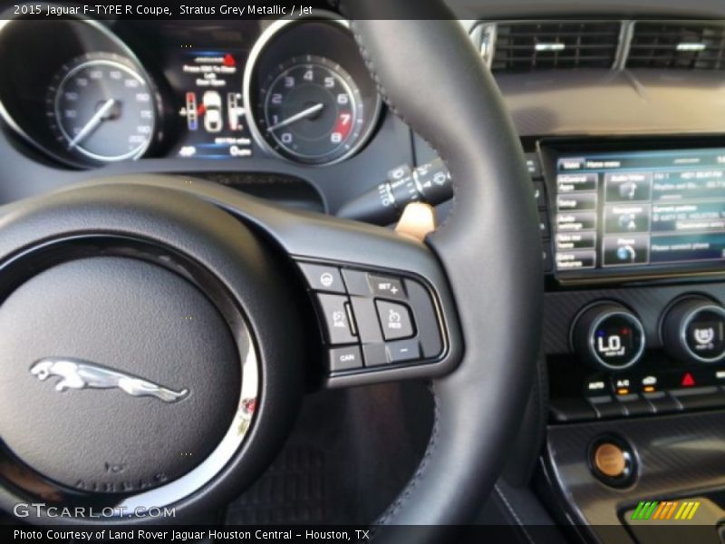 Controls of 2015 F-TYPE R Coupe
