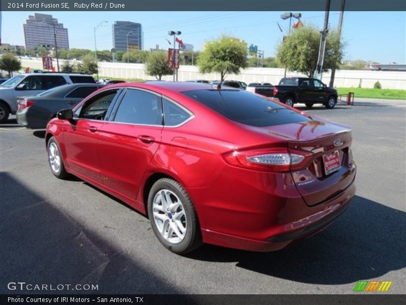 Ruby Red / Dune 2014 Ford Fusion SE