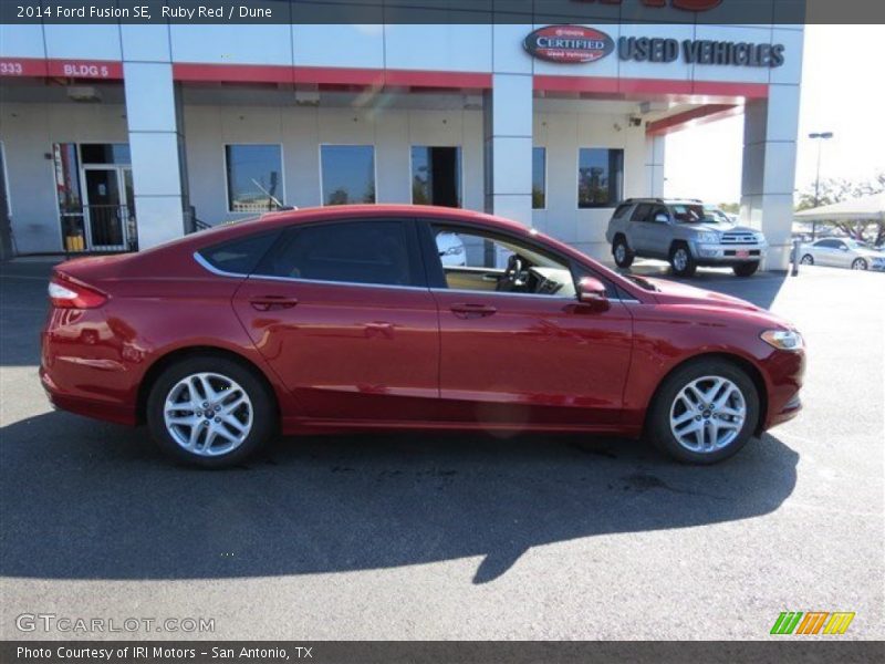 Ruby Red / Dune 2014 Ford Fusion SE