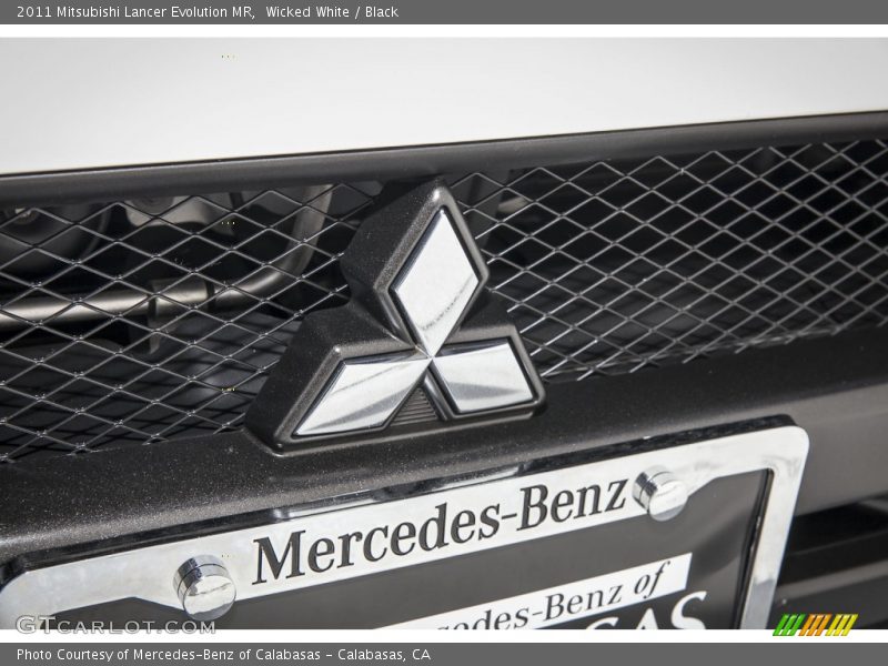 Wicked White / Black 2011 Mitsubishi Lancer Evolution MR