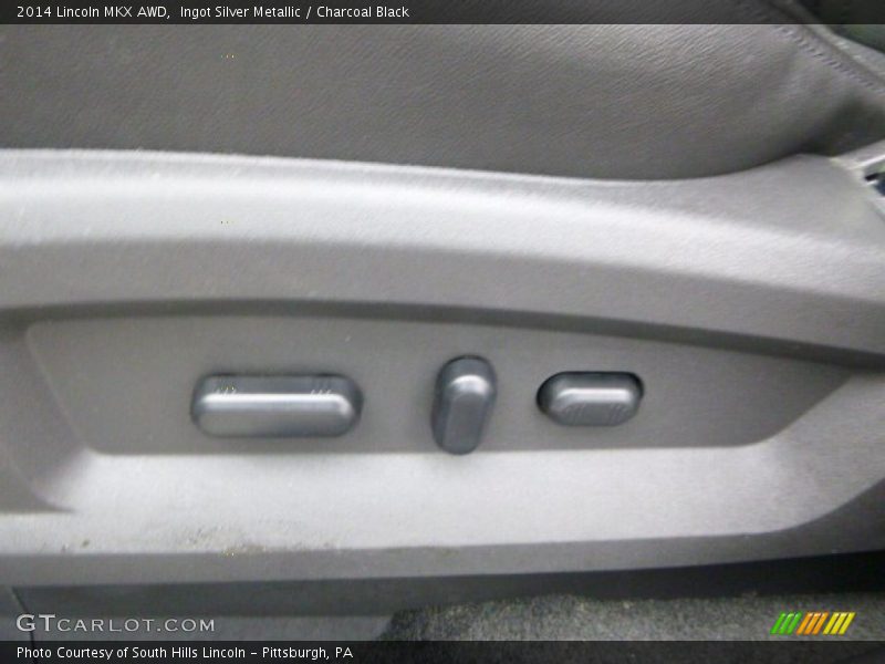 Ingot Silver Metallic / Charcoal Black 2014 Lincoln MKX AWD