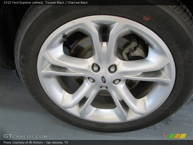 Tuxedo Black / Charcoal Black 2015 Ford Explorer Limited
