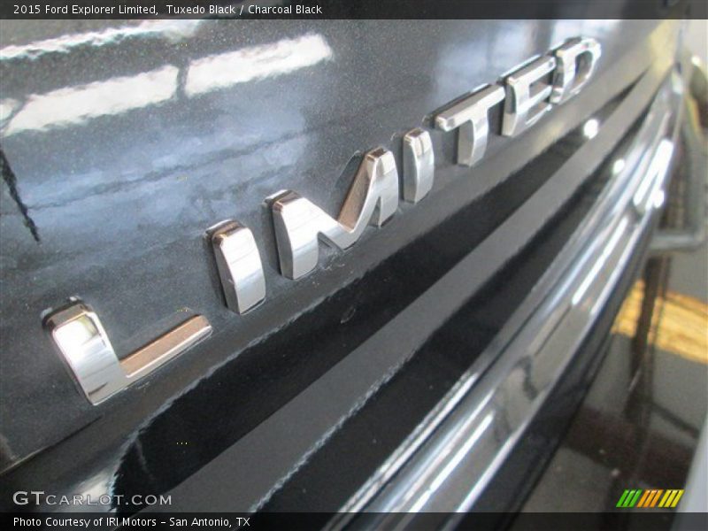 Tuxedo Black / Charcoal Black 2015 Ford Explorer Limited