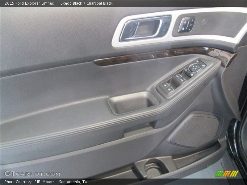 Tuxedo Black / Charcoal Black 2015 Ford Explorer Limited