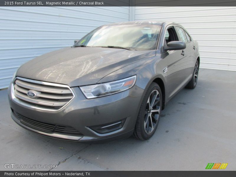 Magnetic Metallic / Charcoal Black 2015 Ford Taurus SEL