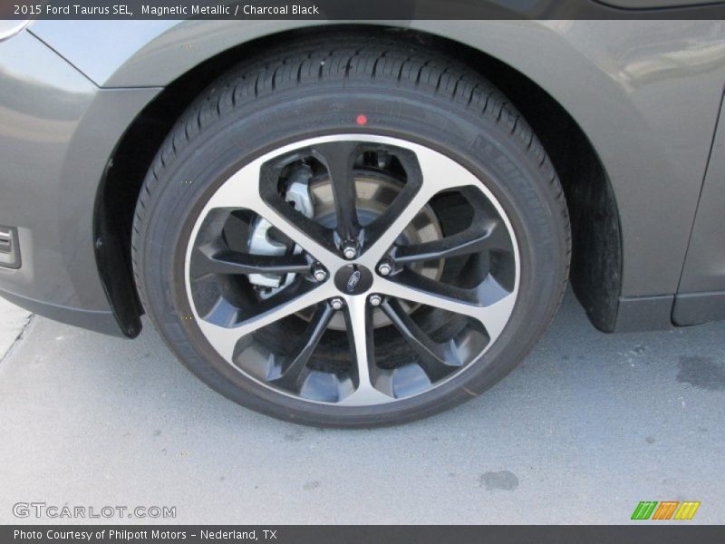 Magnetic Metallic / Charcoal Black 2015 Ford Taurus SEL