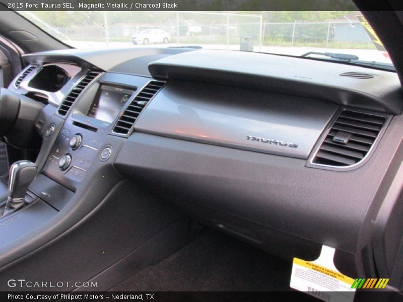 Magnetic Metallic / Charcoal Black 2015 Ford Taurus SEL