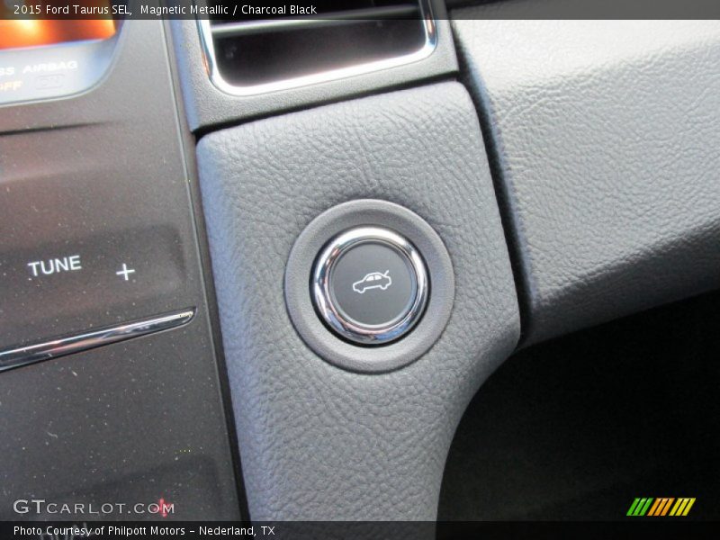 Magnetic Metallic / Charcoal Black 2015 Ford Taurus SEL