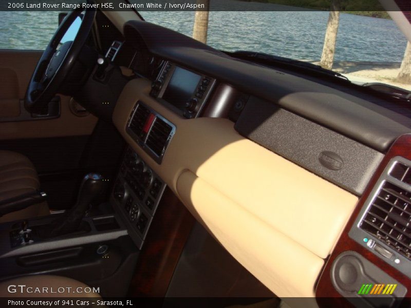 Chawton White / Ivory/Aspen 2006 Land Rover Range Rover HSE