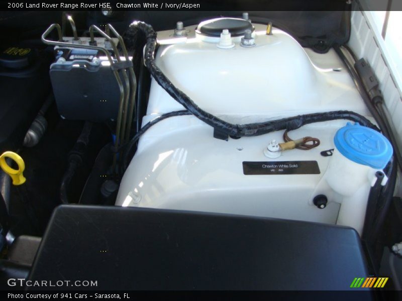 Chawton White / Ivory/Aspen 2006 Land Rover Range Rover HSE