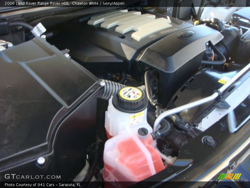 Chawton White / Ivory/Aspen 2006 Land Rover Range Rover HSE