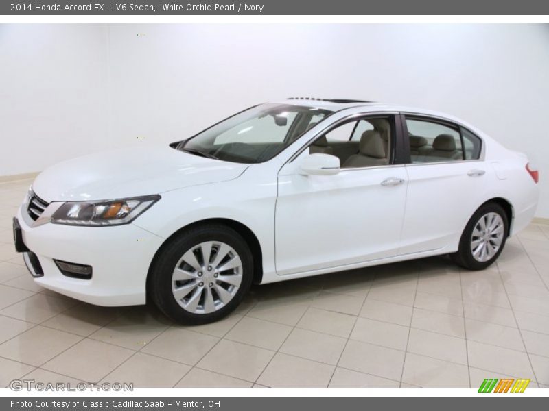 Front 3/4 View of 2014 Accord EX-L V6 Sedan