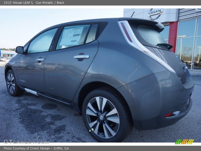 Gun Metallic / Black 2015 Nissan LEAF S