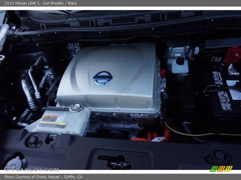 Gun Metallic / Black 2015 Nissan LEAF S