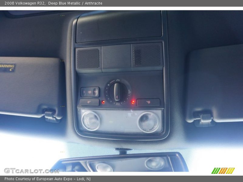 Deep Blue Metallic / Anthracite 2008 Volkswagen R32