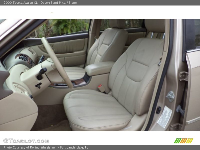 Front Seat of 2000 Avalon XL