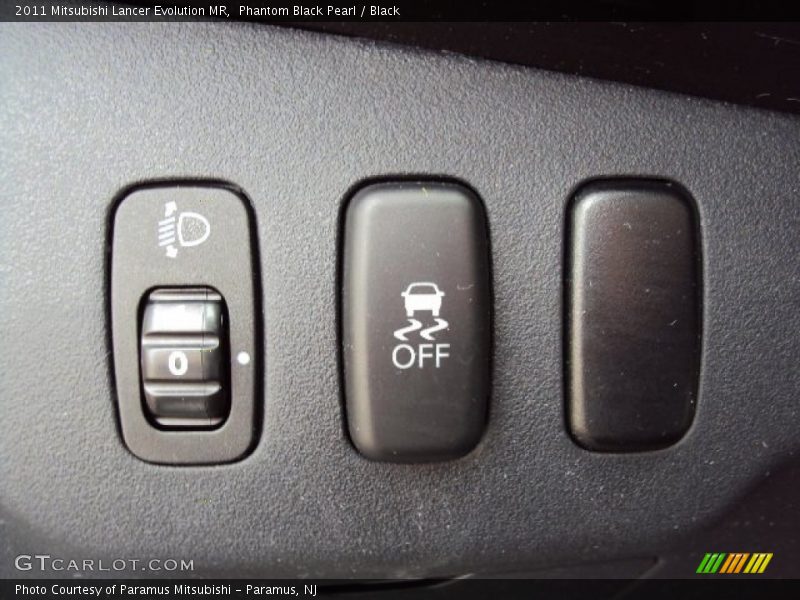Phantom Black Pearl / Black 2011 Mitsubishi Lancer Evolution MR
