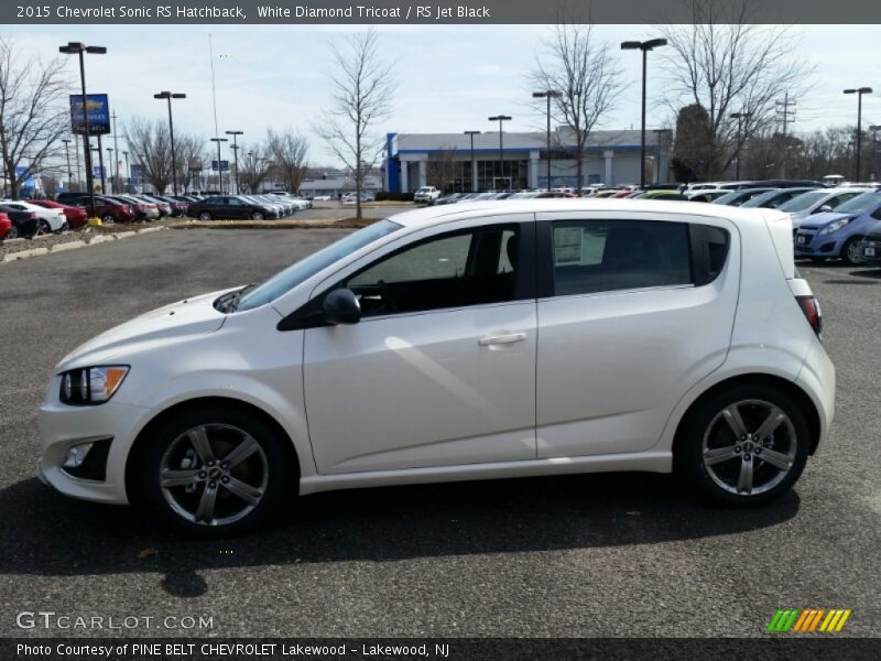 White Diamond Tricoat / RS Jet Black 2015 Chevrolet Sonic RS Hatchback