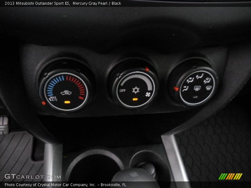 Mercury Gray Pearl / Black 2013 Mitsubishi Outlander Sport ES