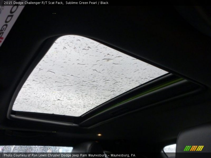 Sublime Green Pearl / Black 2015 Dodge Challenger R/T Scat Pack