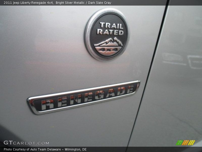 Bright Silver Metallic / Dark Slate Gray 2011 Jeep Liberty Renegade 4x4